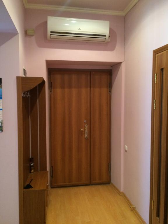 Apartment On Hanrapetutyan Street Γιερεβάν Εξωτερικό φωτογραφία
